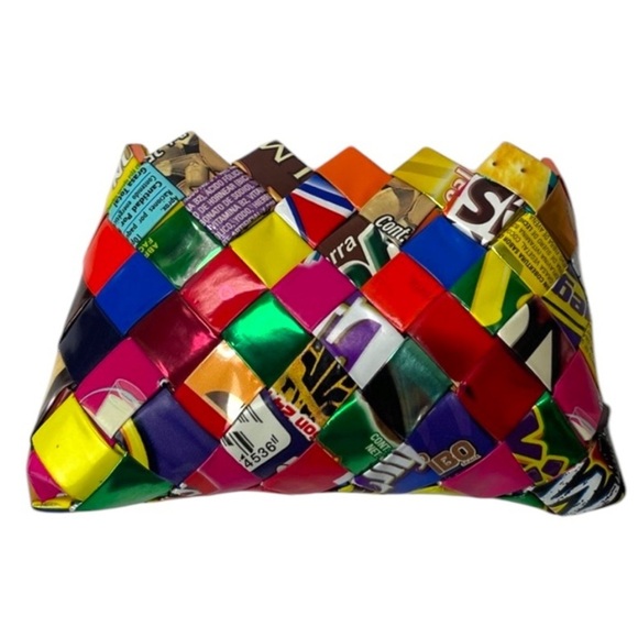 Handcrafted Recycled Juice Boxes Small Coin Purse Colorful Fun Zip Zipper Bag - Picture 9 of 16